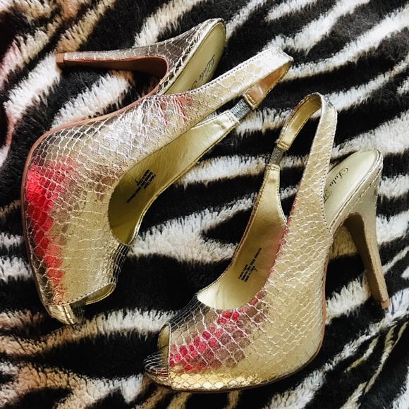 Lulu Townsend Shoes - LULU TOWNSEND Gold REPTILE SLINGBACK Heels 7